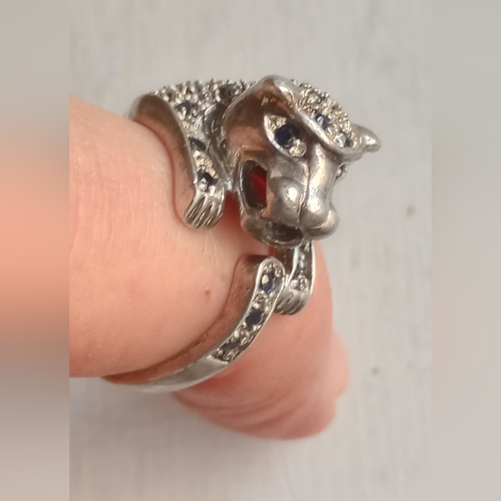 VINTAGE STERLING & SAPPHIRE PANTHER RING - Picture 5 of 7